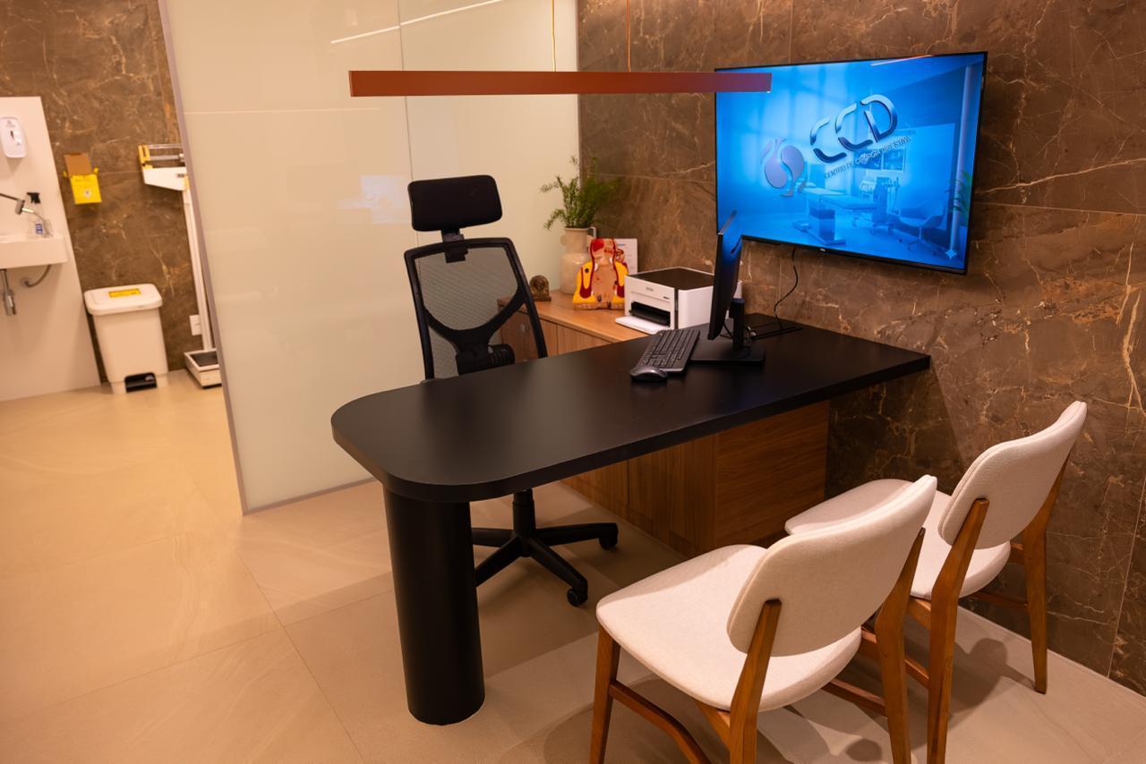 Consultório com sala de exame integrada